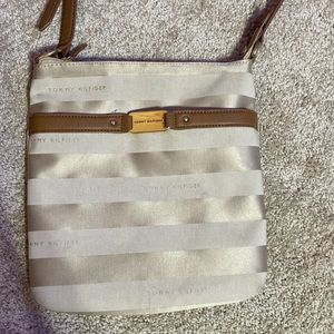 Tommy Hilfiger purse